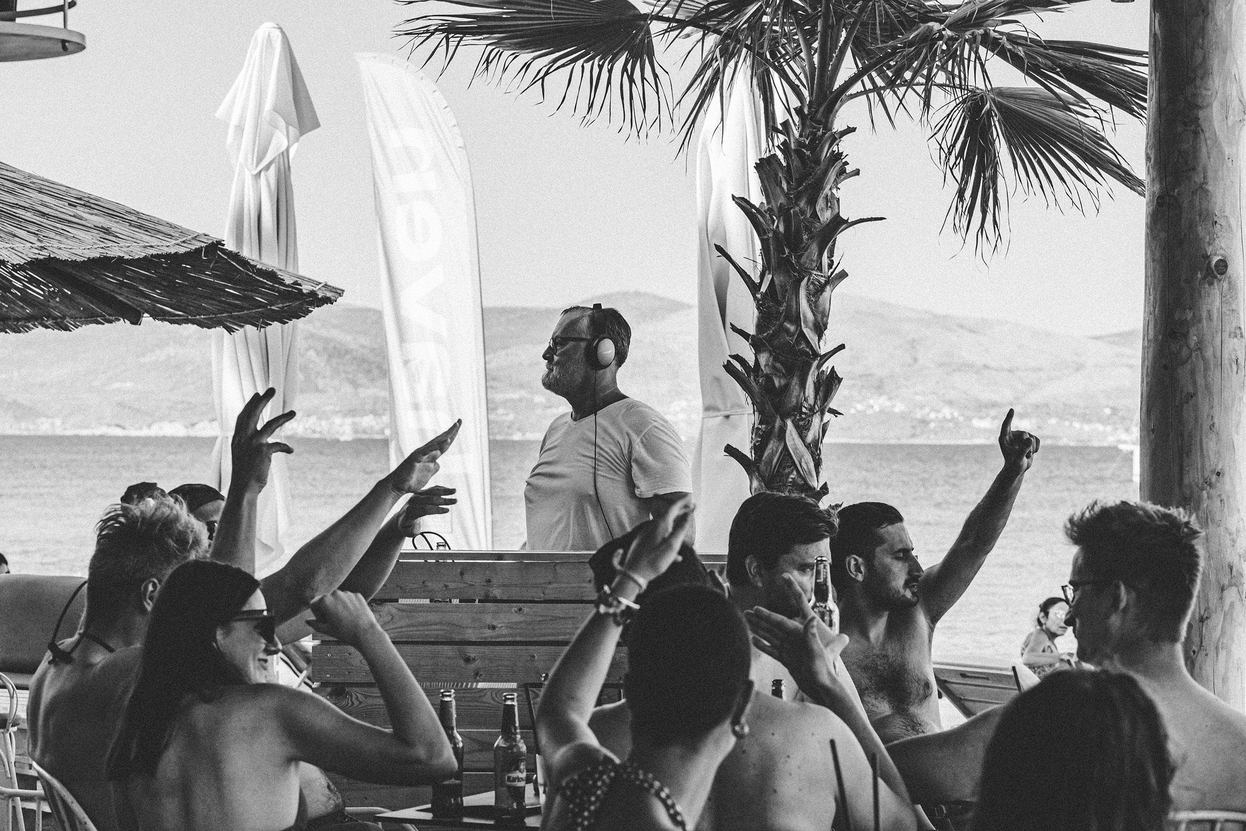 Blue Lagoon Beach Bar — Outdoor Sound & Entertainment gallery